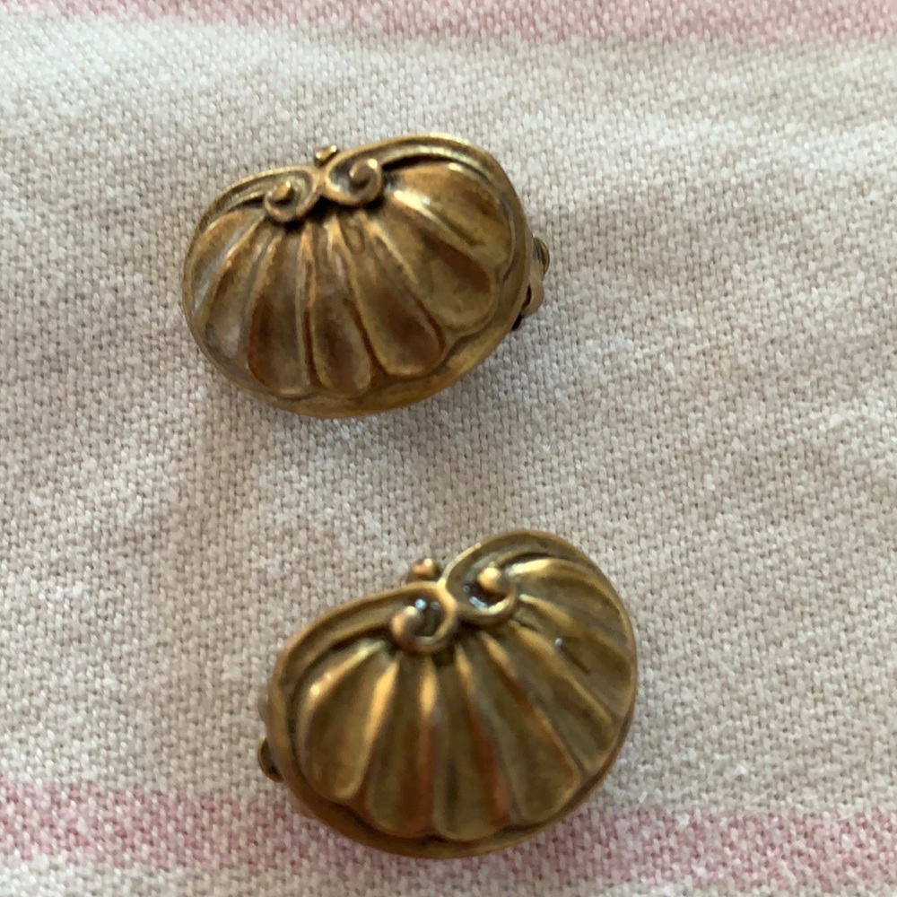 Brass color clip on earrings, she’ll design